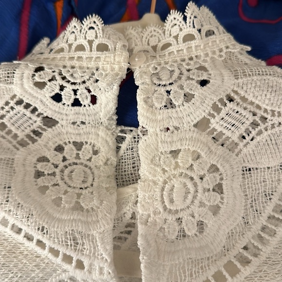 White Lace Patterned Blouse Mid-length Sleeve - Picture 6 of 6